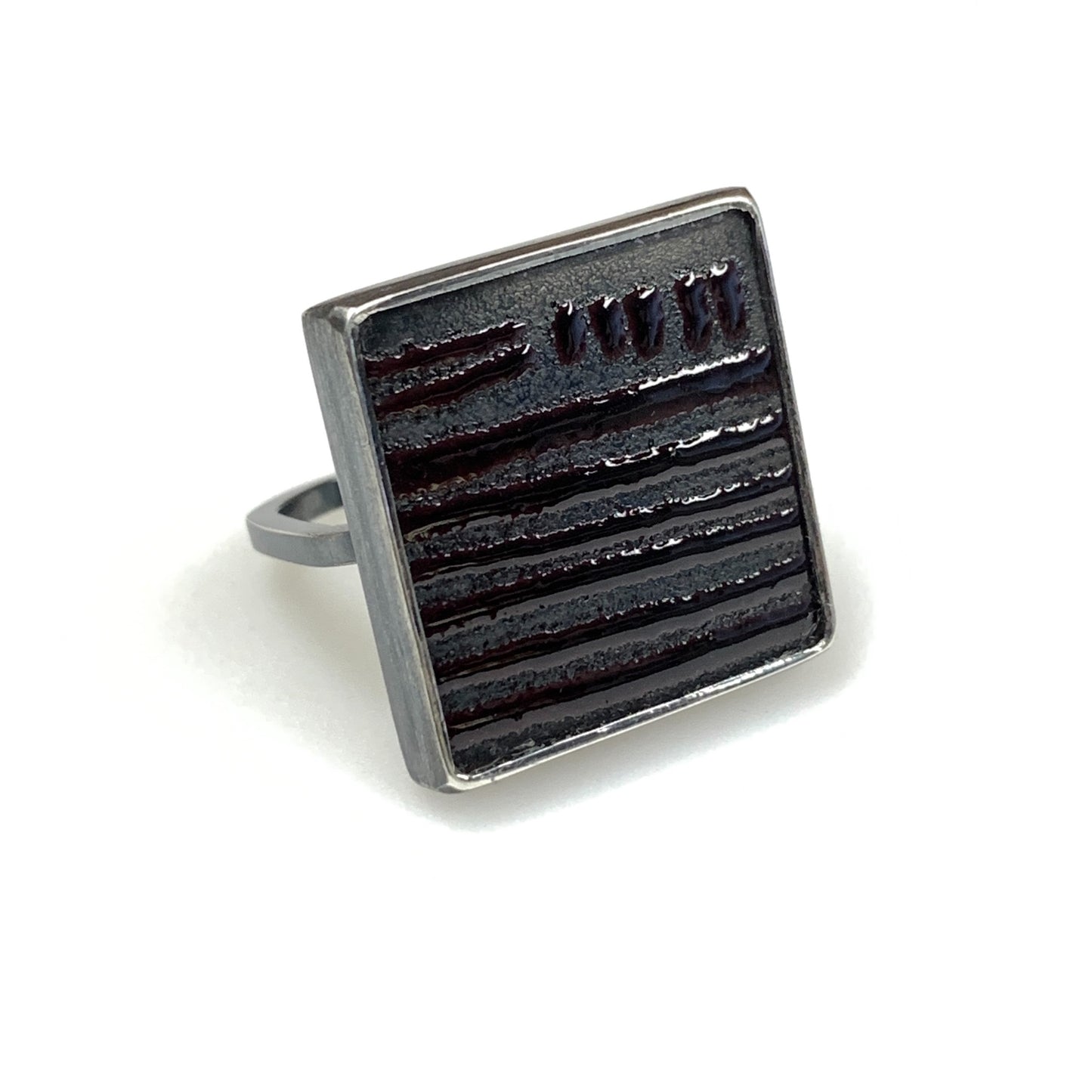 gloss black enamel on matte ground ring