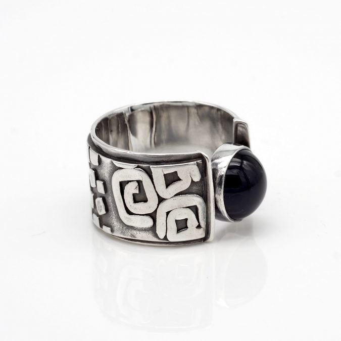 textured patterned sterling silver ring with onyx gemstone